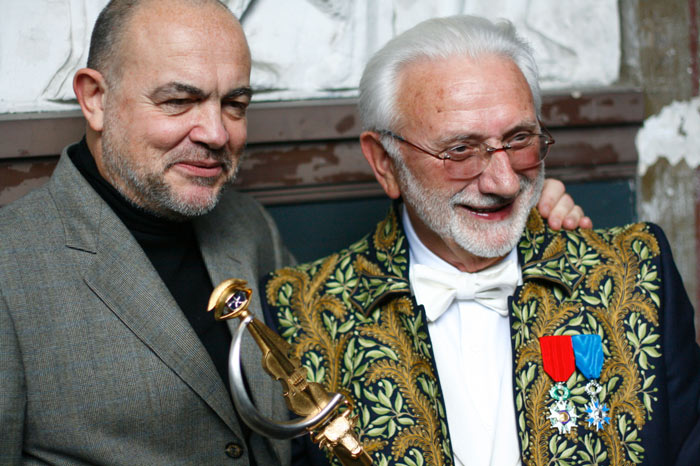 Christian Lacroix & Lucien Clergue sous la coupole pour son intronisation à l'Académie des beaux-arts, Paris 2007